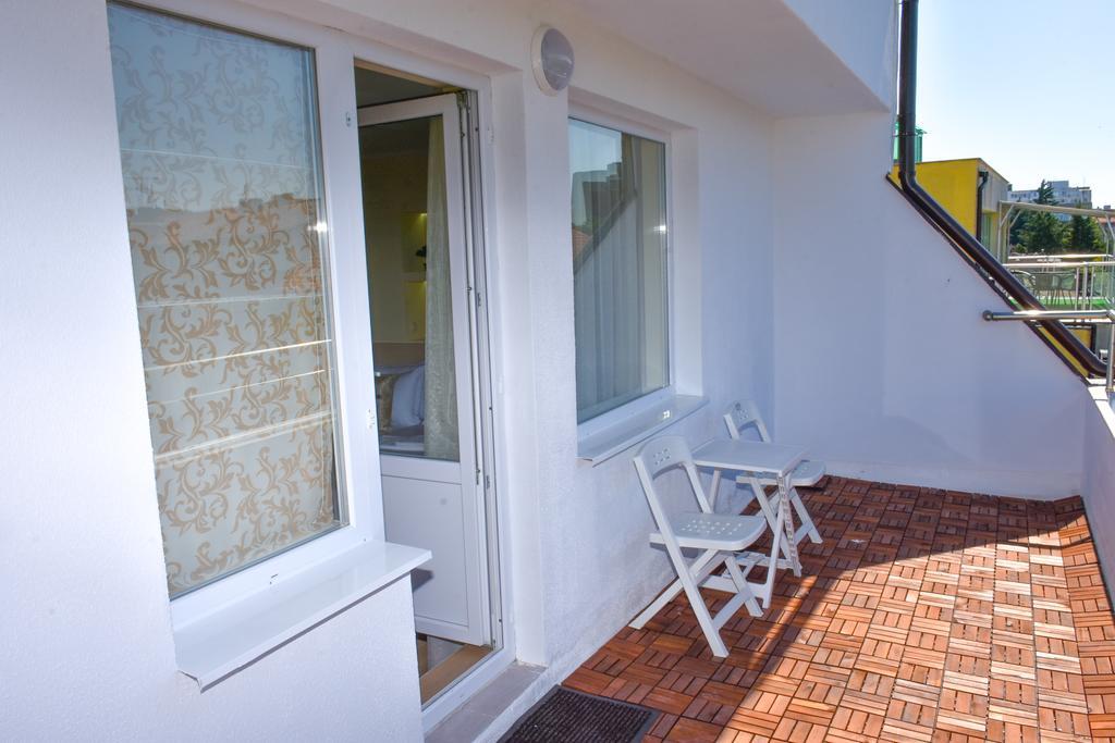 Luxury Apartments Burgas Bagian luar foto