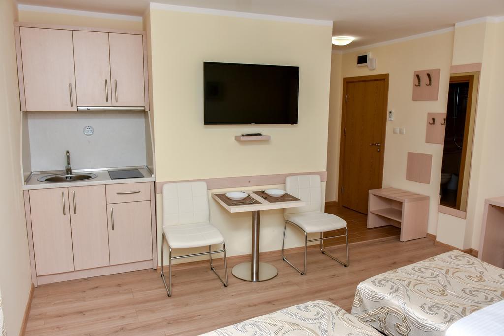 Luxury Apartments Burgas Bagian luar foto